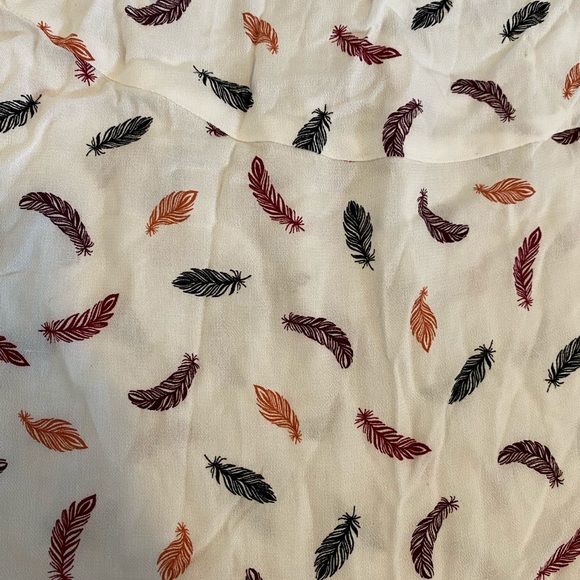 H&M Skirt - Picture 2 of 3